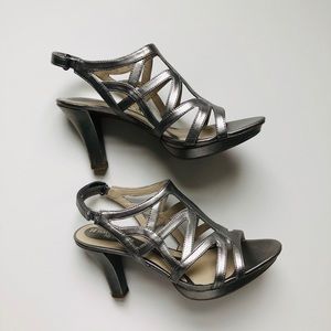 Naturalizer N5 Comfort heels.